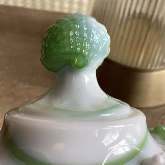 Vintage Westmoreland rare green and white Candy Dish with lid - Picture 9 of 14